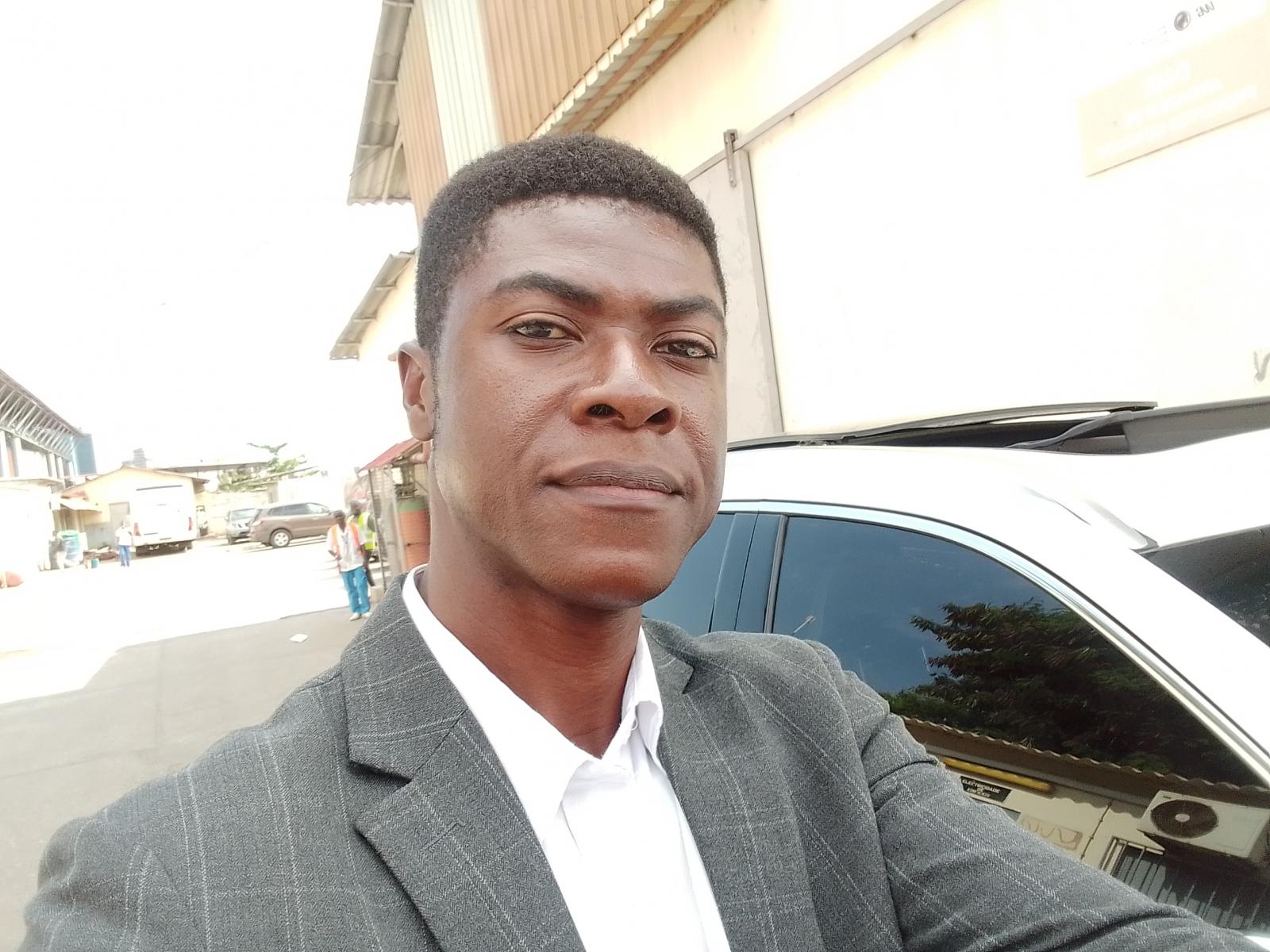 chauffer-plus-pick-ups-and-drop-offs-1688214455